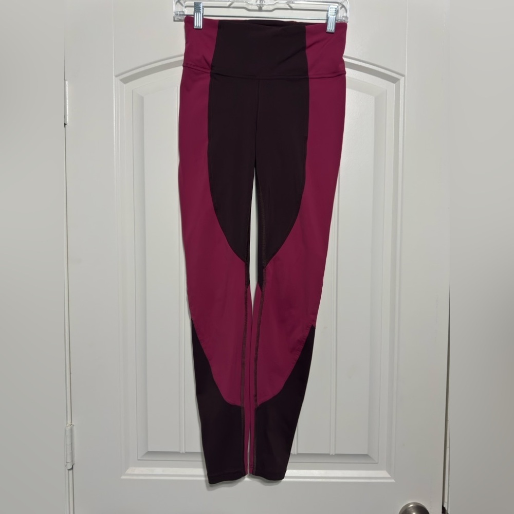 Lululemon Wake & Train Tight 28" in
Black Satin / Star Ruby